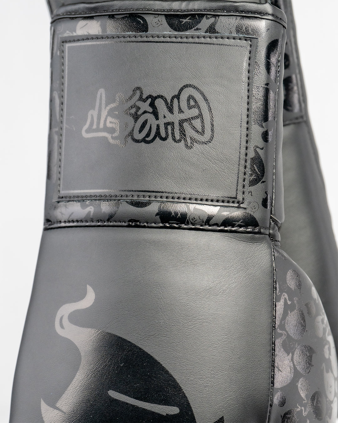 Black GH05T Gloves